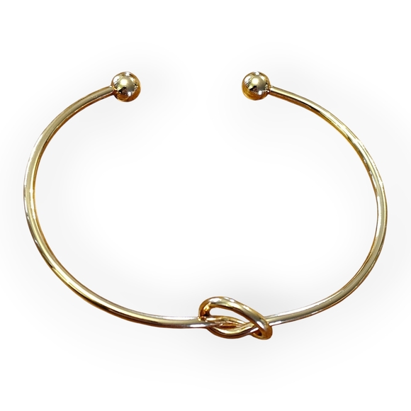Jewelry - Elegant Gold Knot Bangle Bracelet